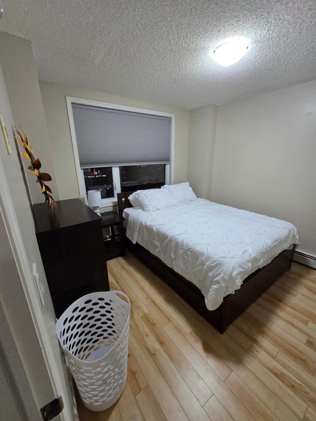 Edmonton Ice District Condo Экстерьер фото