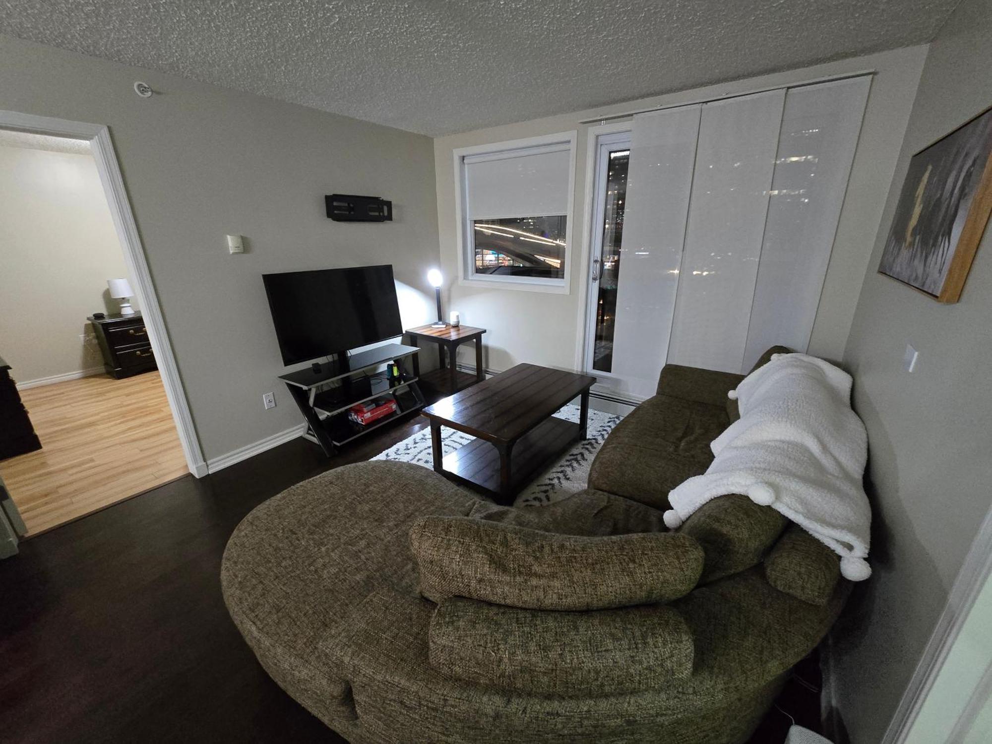 Edmonton Ice District Condo Экстерьер фото